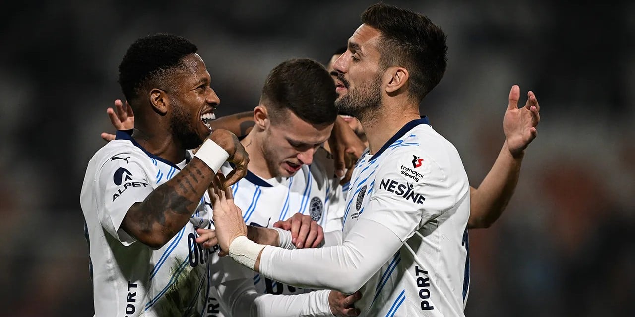 Fenerbahçe, Olimpik Lyon'u konuk ediyor