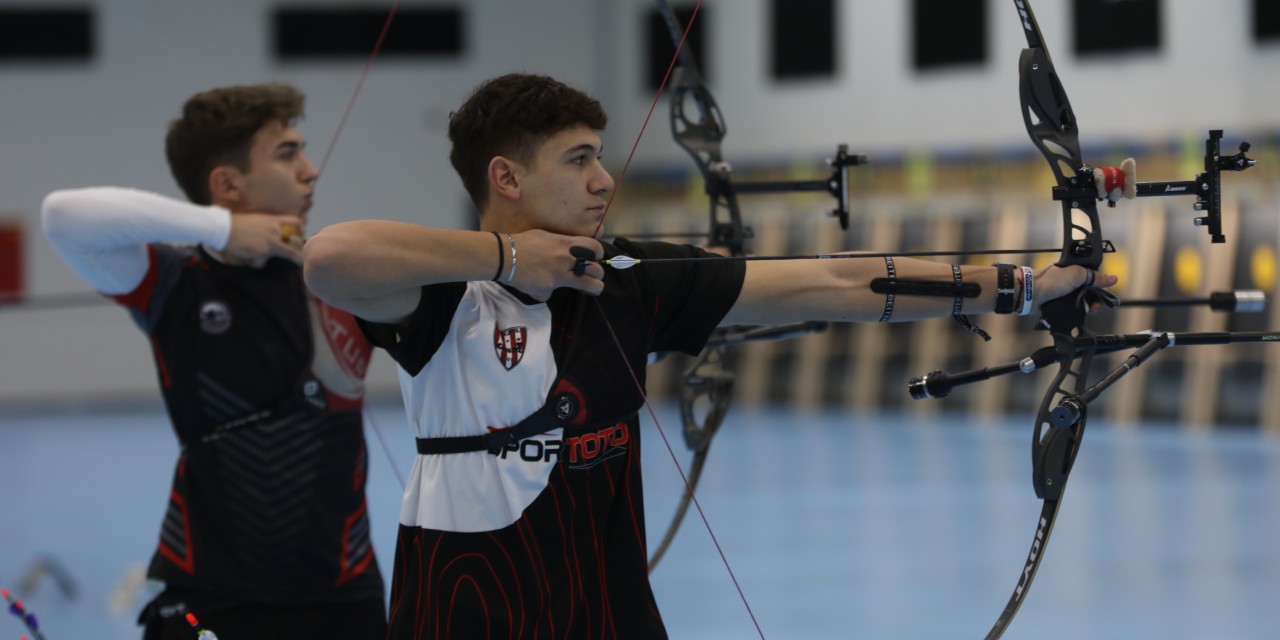 Okçulukta 2025 Salon Federasyon Kupası sürüyor