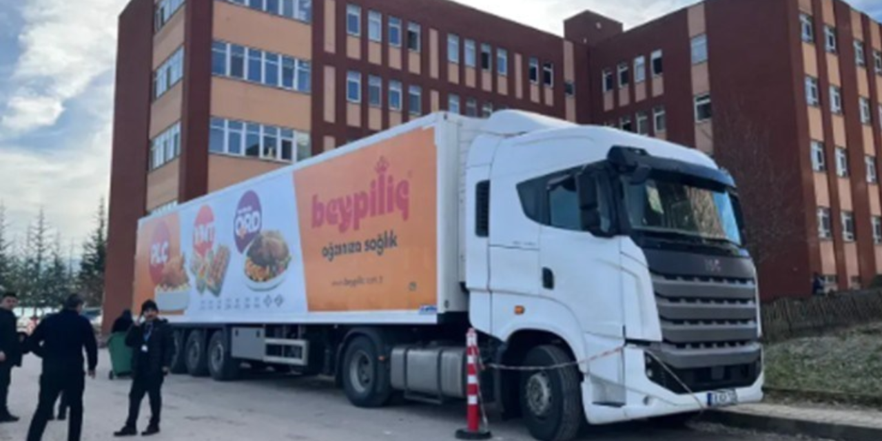 ‘Kızarmış tavuk’ görseli tepkiye neden olmuştu: Beypiliç’ten açıklama geldi...