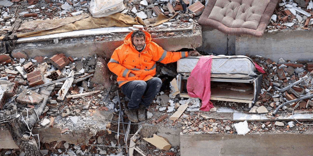 6 Şubat depremleri unutulmadı: Naci Görür’den ‘dirençli kent’ vurgusu