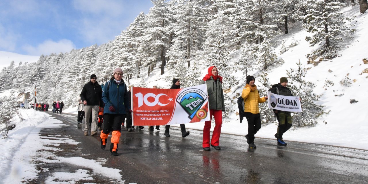 Zigana Dağı'nda 16 yıl önceki çığda hayatını kaybeden 10 dağcı anıldı