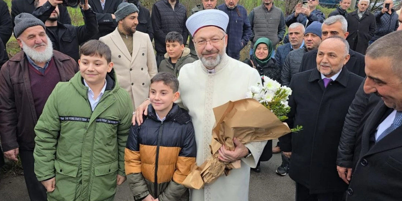Diyanet İşleri Başkanı Erbaş: ‘Şu mahalle Kur'an kursu sayesinde meleklerin kanatlarından…’