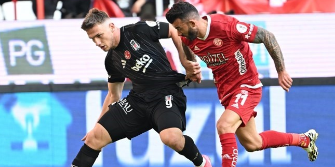 Solskjaer, Süper Lig'de siftah yapamadı: Beşiktaş ile Antalyaspor puanları paylaştı