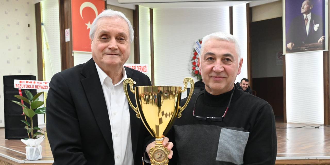 Bozüyük'te Posta Güvercini yarışlarında ödüller sahiplerini buldu