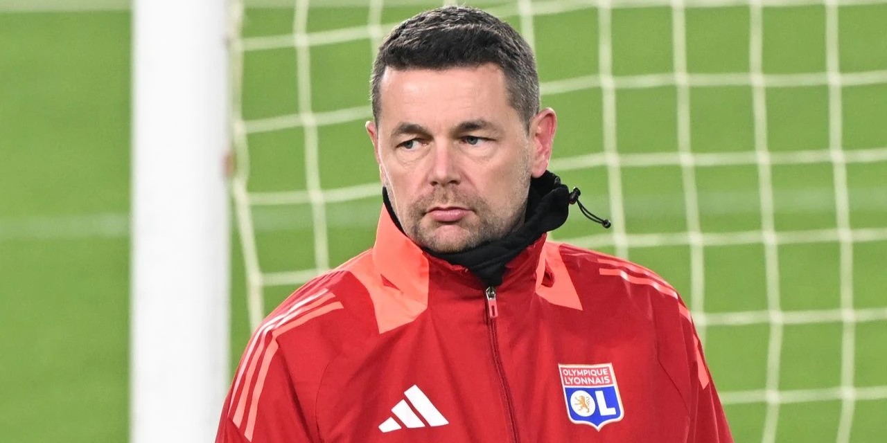 Olimpik Lyon'da Pierre Sage dönemi sona erdi