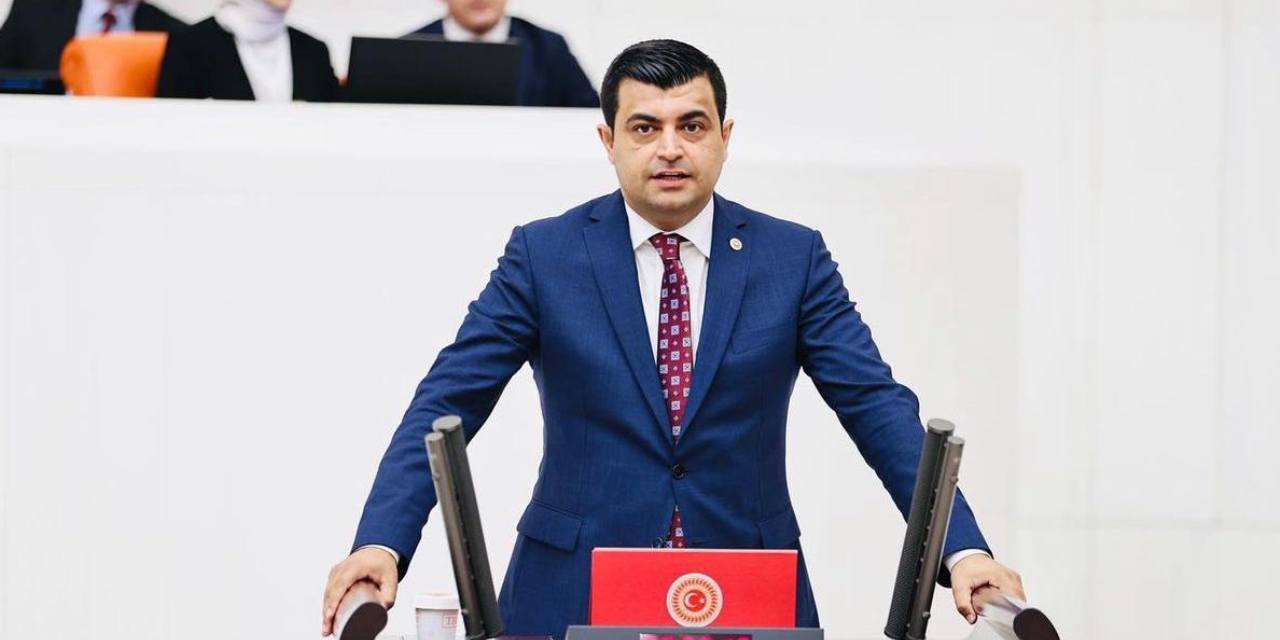 CHP'li Demir'den Bakan Fidan'a 'gri pasaport' sorusu