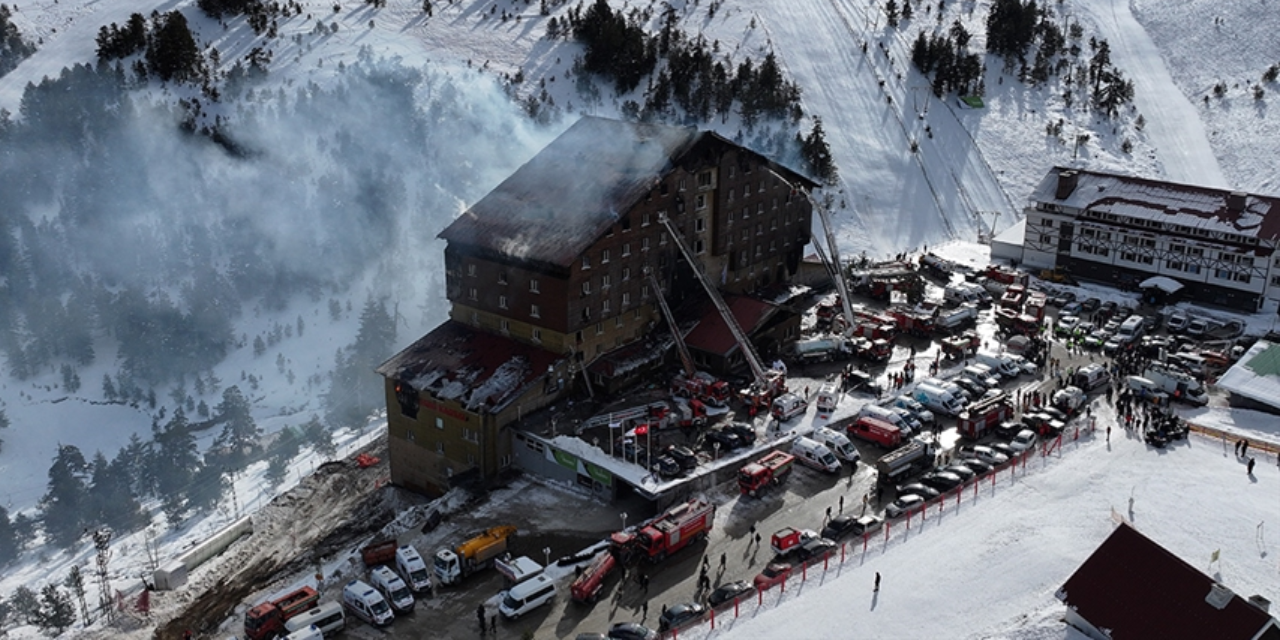 Kartalkaya otel yangını soruşturmasında yeni gelişme: Otel çalışanı gözaltında, denetçi adliyeye sevk edildi!