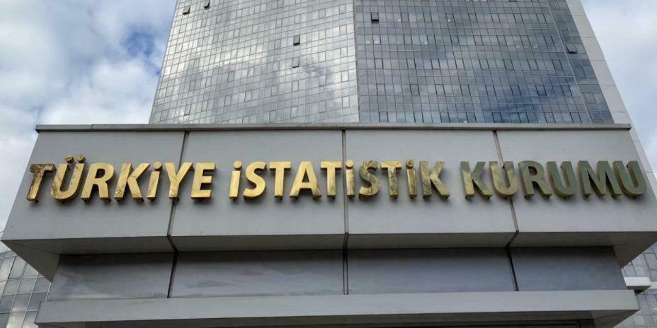 TÜİK: "Türkiye'de geçen yıl 266 bin 855 adet ölümlü yaralanmalı trafik kazası meydana geldi"