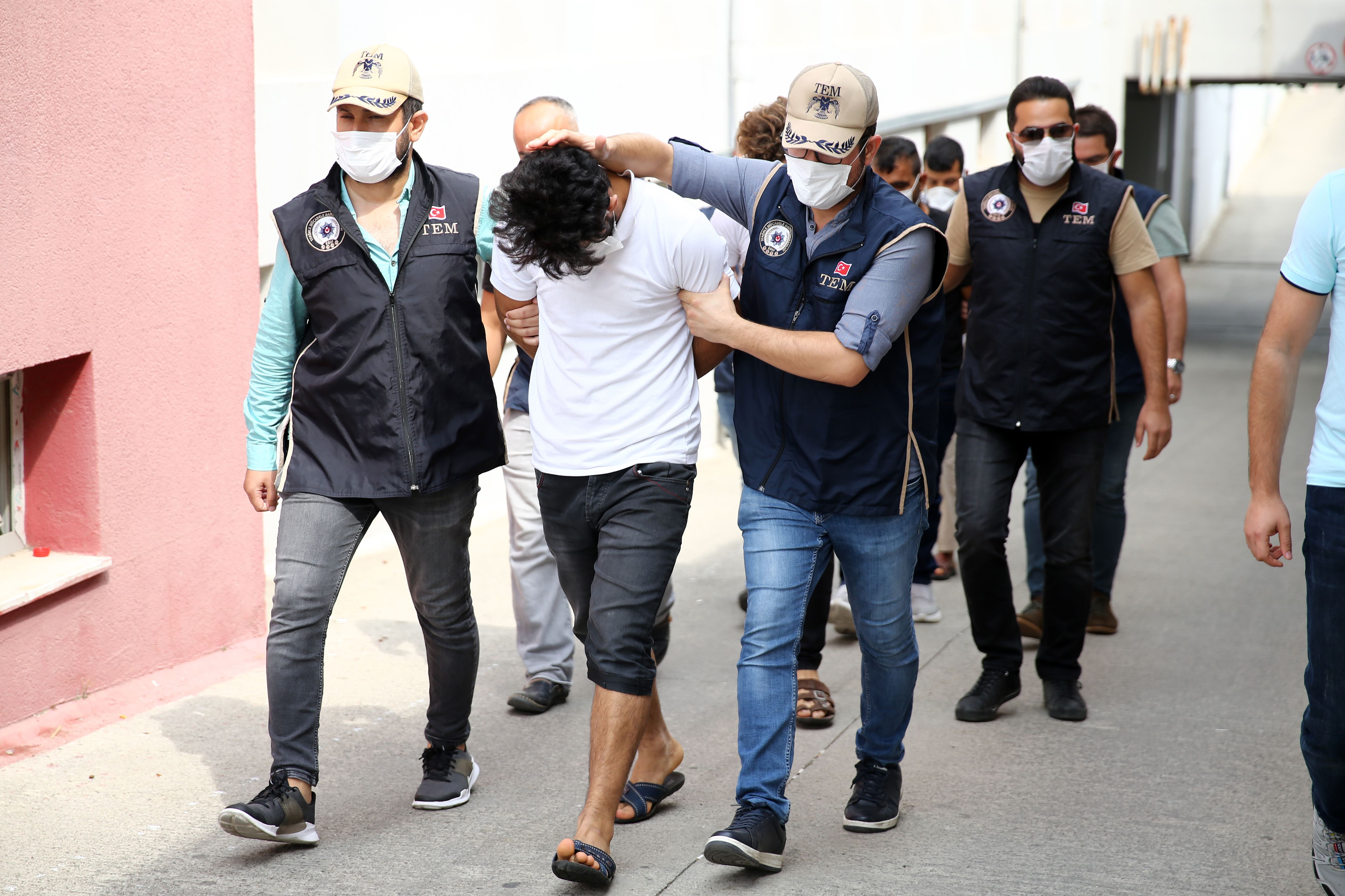 Adana'da IŞİD operasyonu: 4 kişi gözaltına alındı