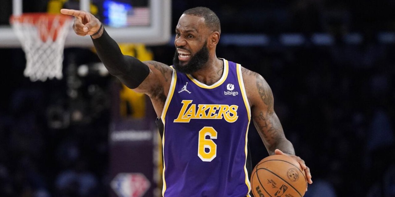 Lakers, LeBron James'in performansı ile kazandı