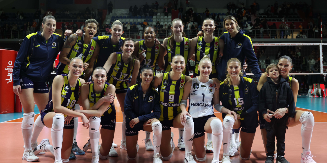 Sultanlar Ligi'nde büyük derbi! Fenerbahçe Medicana, Galatasaray Daikin'e set vermedi