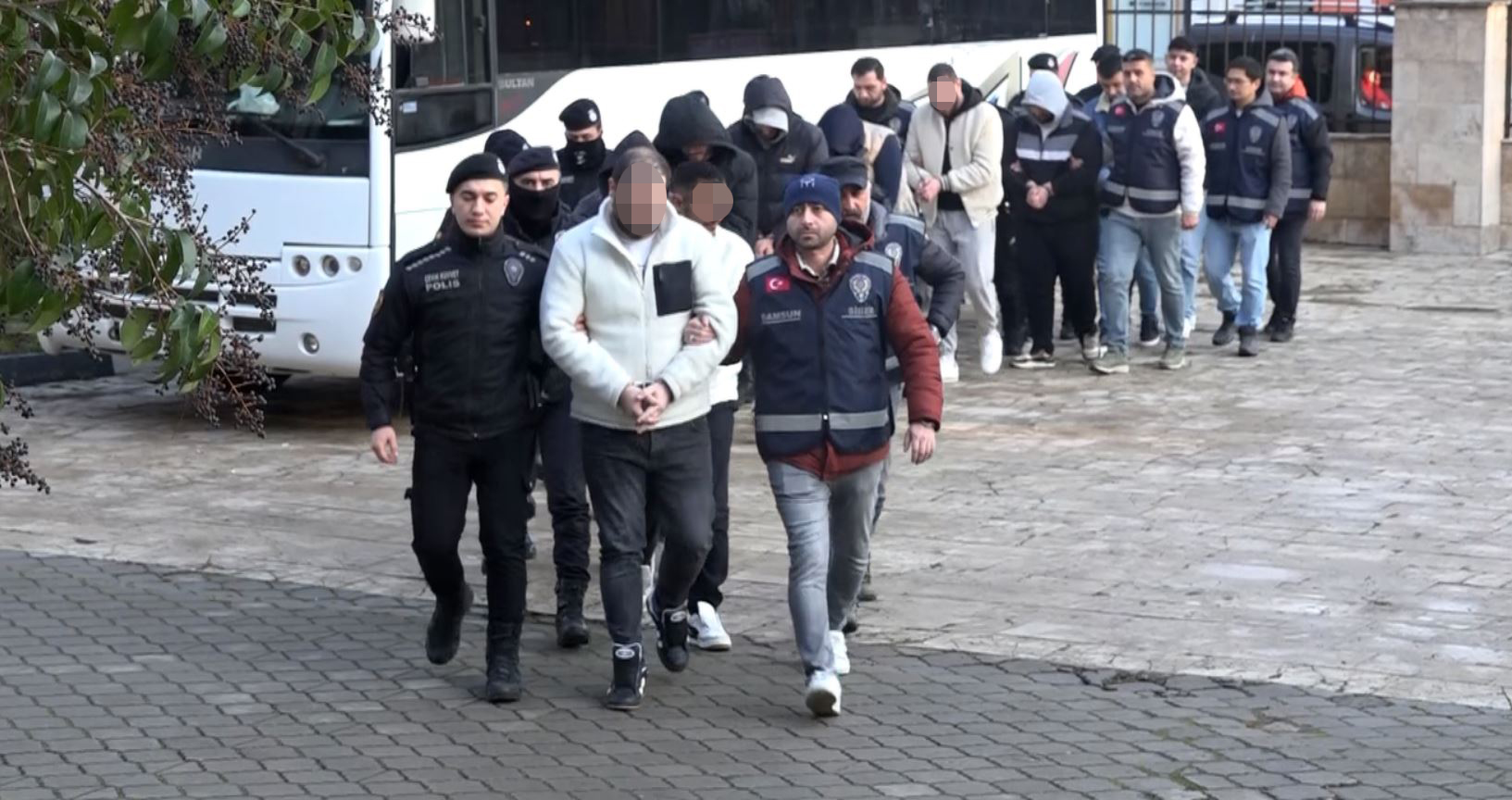 Samsun merkezli 5 ilde yasa dışı bahis operasyonu: 17 şüpheli gözaltında
