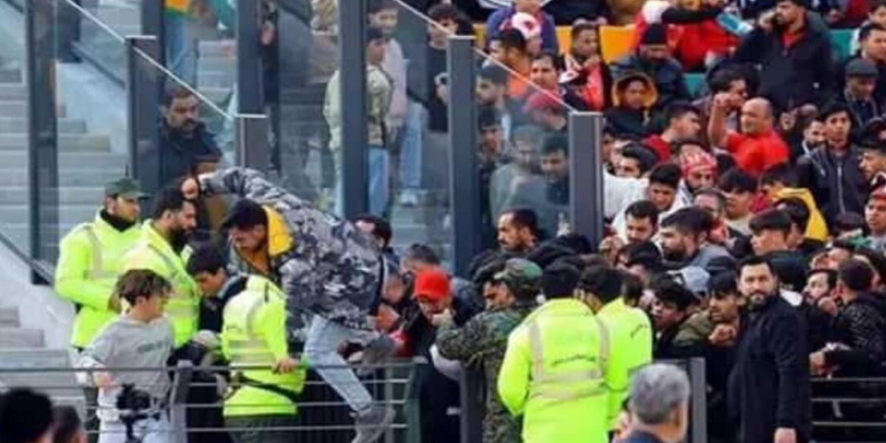 İsmail Kartal'ın takımı Persepolis'in maçı sonrası iki taraftara gözaltı