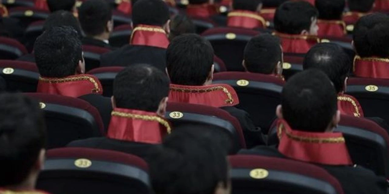 Resmi Gazete'de yayımlandı: 1075 hakim ve savcının görev yerleri belli oldu