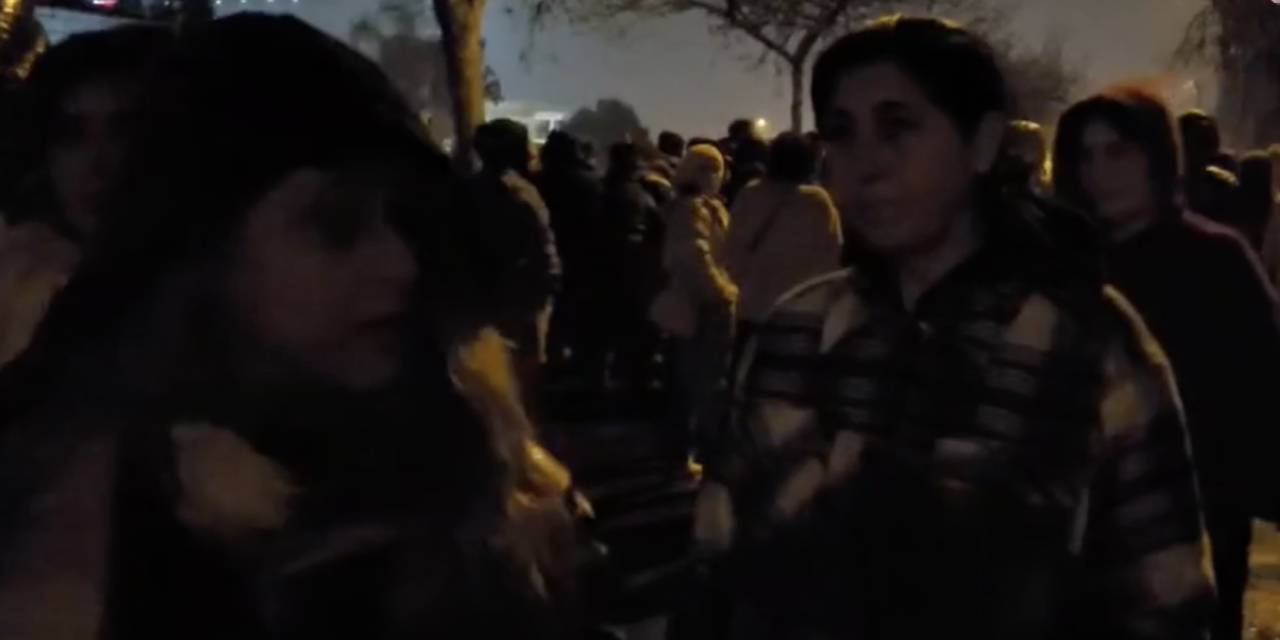 Hatay'da anmaya polis barikatı: 'Biz neden acımızı yaşayamıyoruz?'