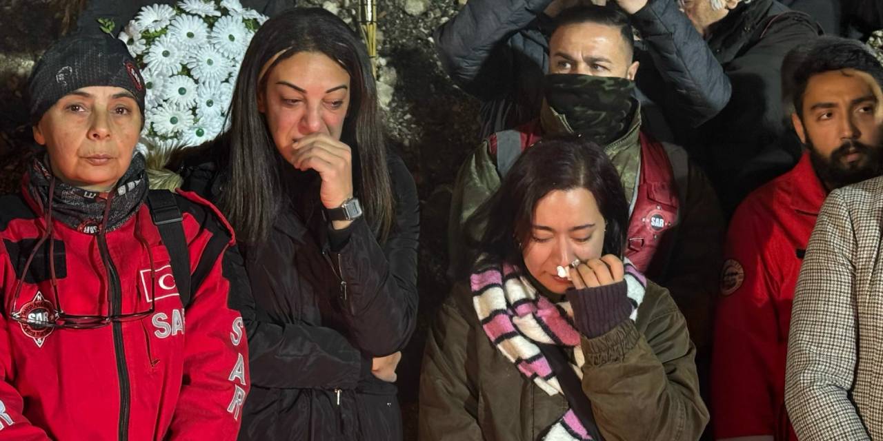 Adana’da depremde yitip gidenler anıldı: 'Müteahhitin cezası hafifletilmesin'