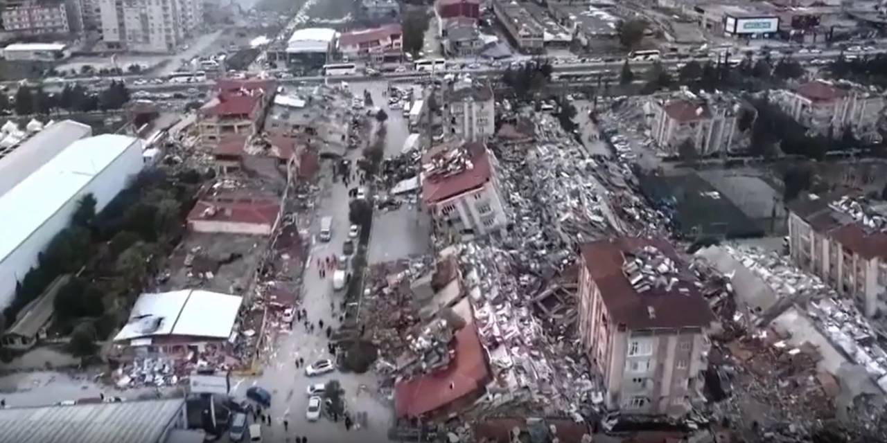 6 Şubat depremlerinin ikinci yılı... Türkiye'deki yabancı misyon temsilcilikleri dayanışma mesajları