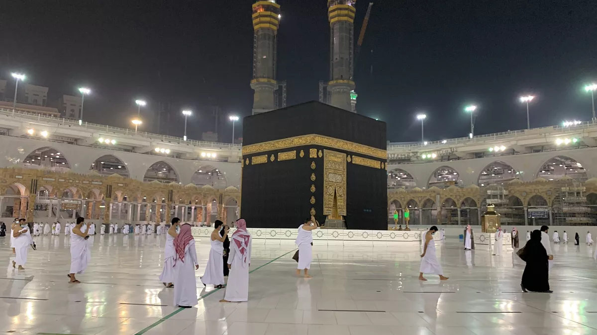 Suudi yetkililer açıkladı: Umre ziyareti için aşı zorunluluğu kalktı