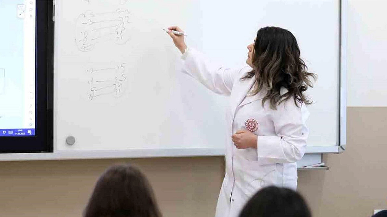 Resmi Gazete'de yayımlandı: Ek ders ücretlerine düzenleme