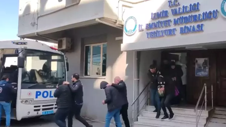 İzmir merkezli 8 ilde yasa dışı bahis operasyonu: 22 tutuklama