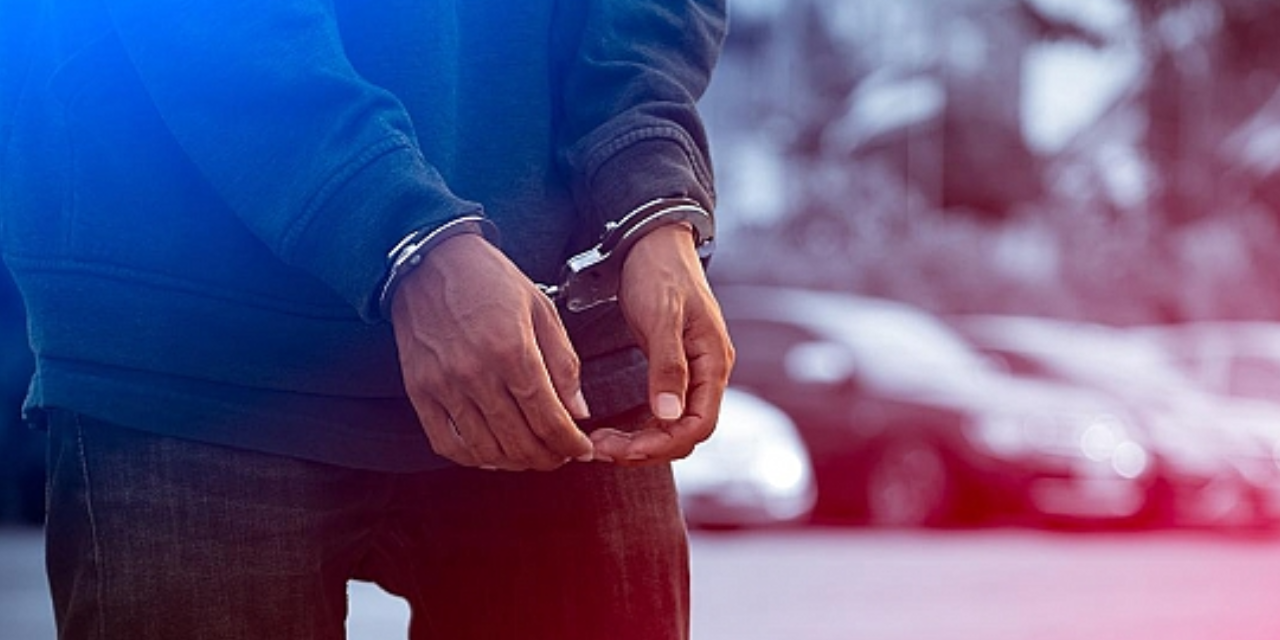 Kendini 'MİT mensubu' olarak tanıtıp para toplamış! Eski AKP'li yönetici, 'dolandırıcılıktan' gözaltında