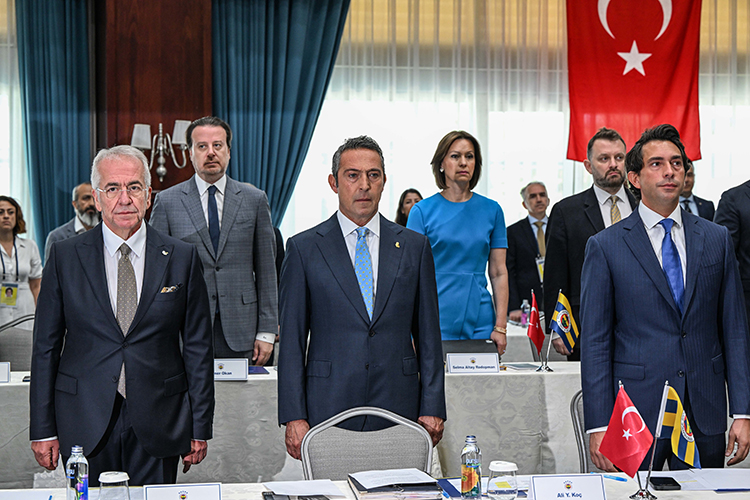 Fenerbahçe'nin dönem karı 562 milyon lira olarak açıklandı!