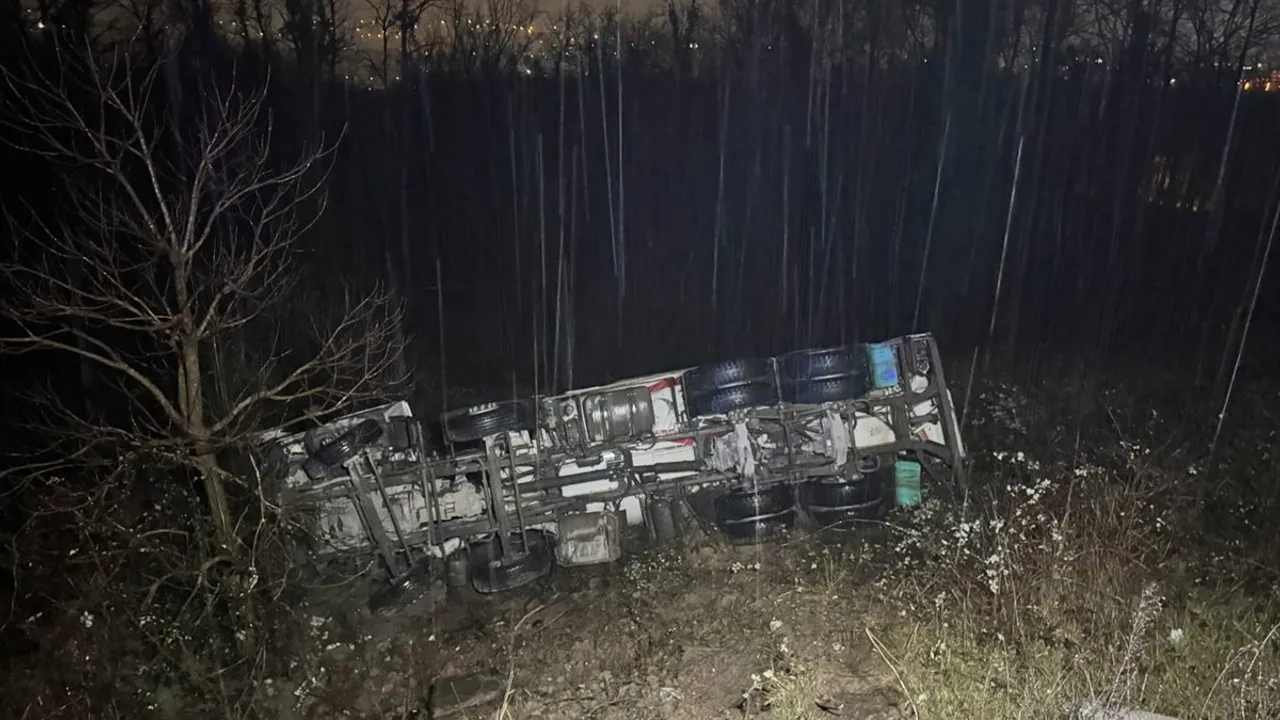 Çekmeköy'de feci kaza: 2 ölü, 2 yaralı