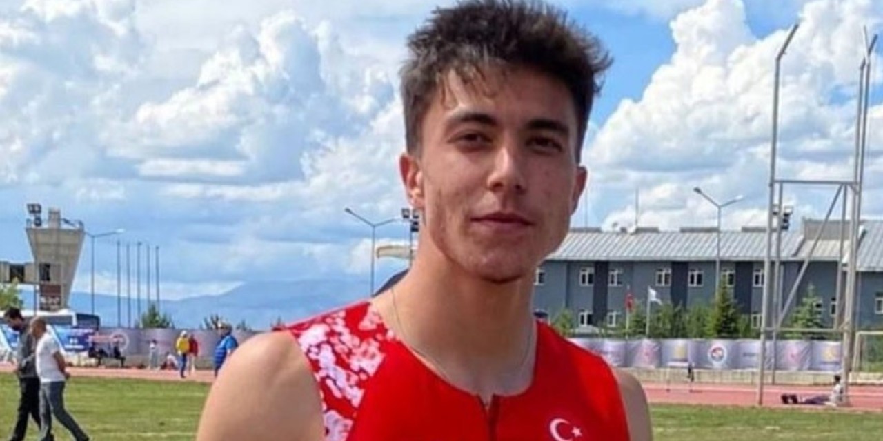 Oğuz Uyar, Türkiye rekorunu geliştirdi