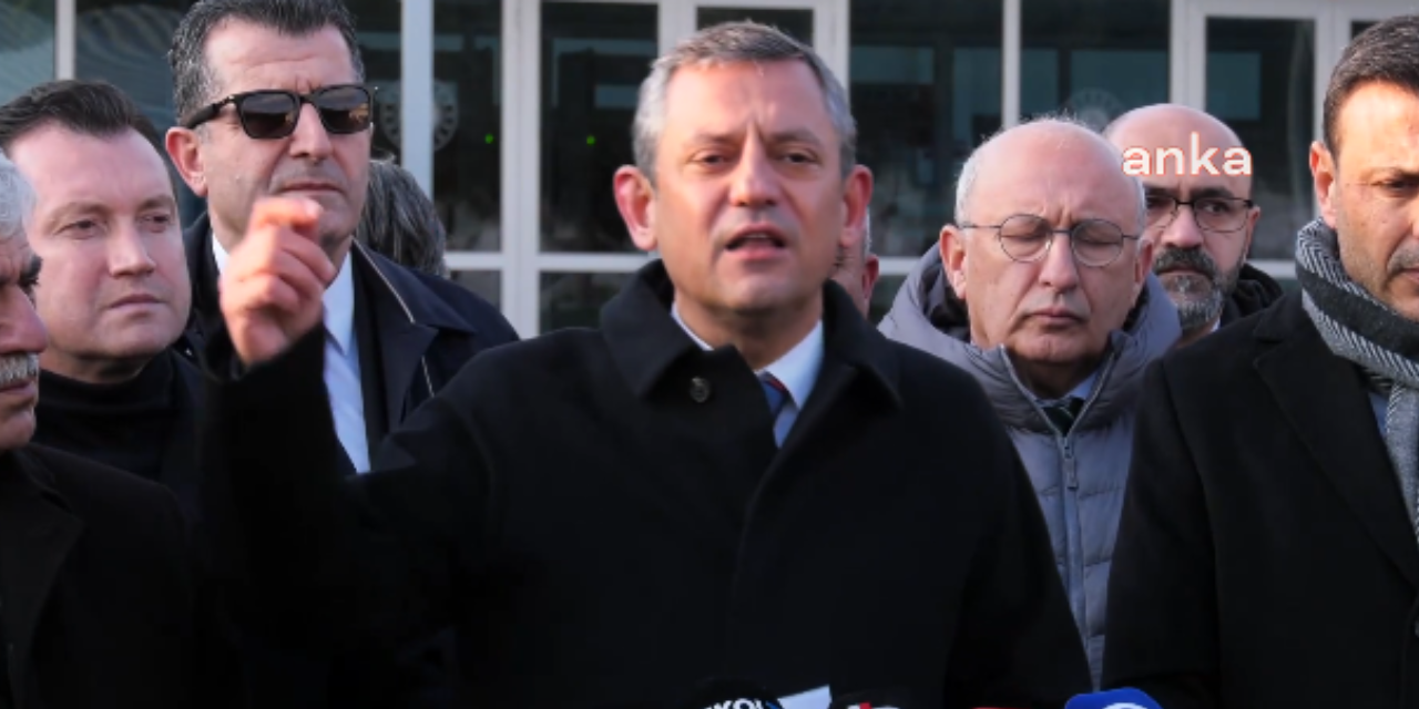 CHP lideri Özel'den Silivri Cezaevi'ne ziyaret: 'Bana yapamadığını Özdağ'a yapıyor'