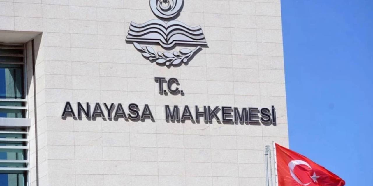 AYM’den 5 öğretmen için hak ihlali kararı: Diyarbakır’daki eylem nedeniyle cezalandırılmışlardı