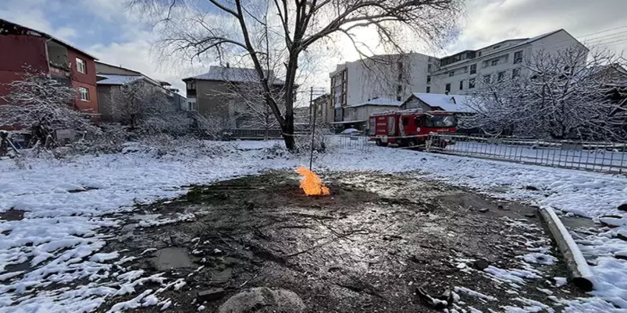 Kocaeli'nde arazi ortasında 5 gündür yanıyor: Gazın türü inceleniyor