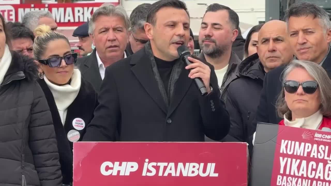 CHP İstanbul İl Başkanı Özgür Çelik: “Sayın Cumhurbaşkanı'nın sınıf arkadaşları kim? Neredeler ve niye ortaya çıkmıyor”