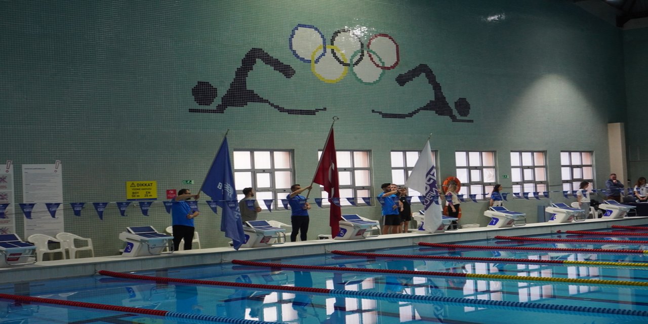 İstanbullular evlere kapandı, onlar şampiyonluk için kulaç attı