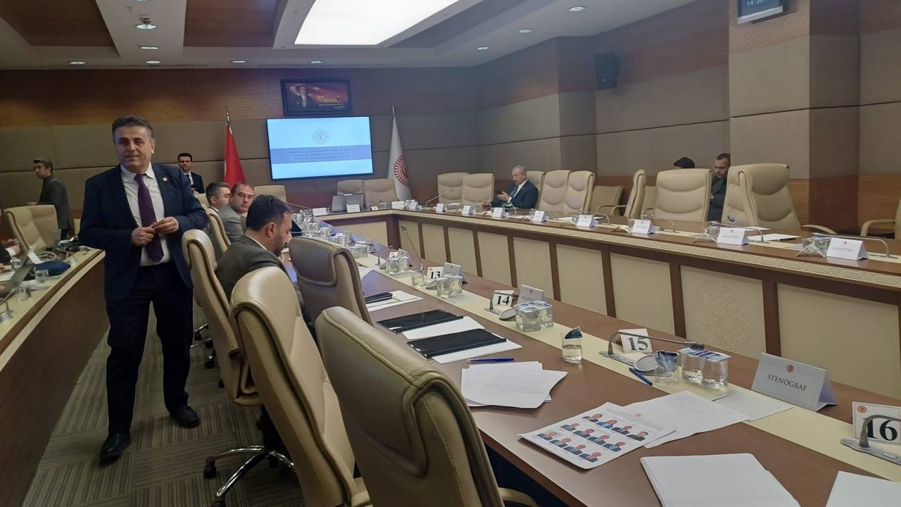 Bolu Otel yangını komisyonuna Bakan Ersoy katılmadı, CHP'liler komisyonu terk etti