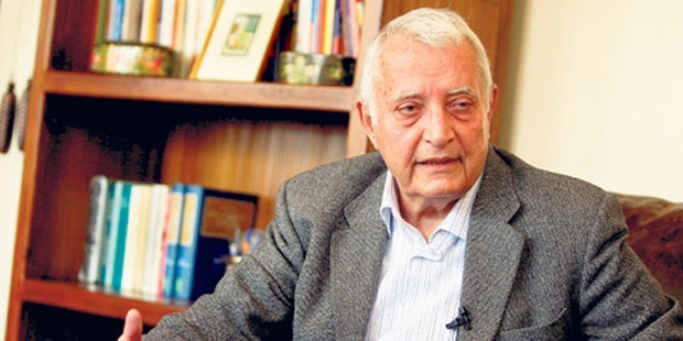 Prof. Dr. Ergun Özbudun hayatını kaybetti