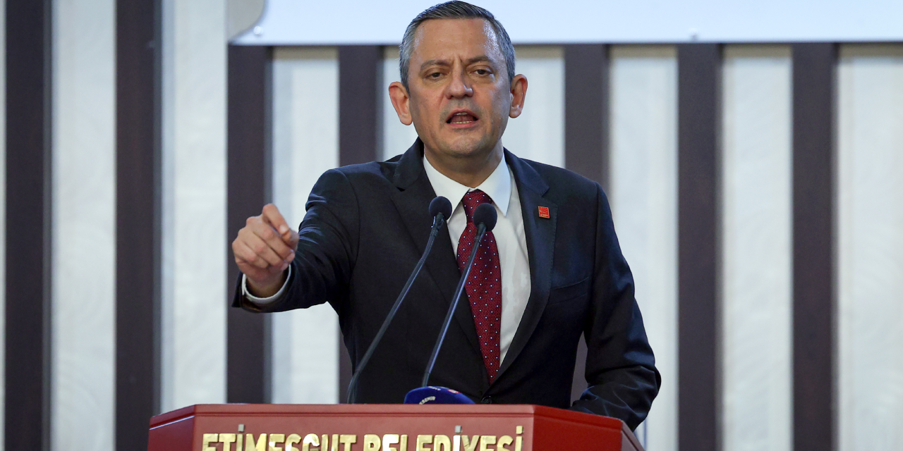 Özgür Özel: “Emekli maaşıyla alınan hurma 108 kilodan 21 kiloya düştü”