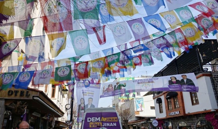 Diyarbakır'da DEM Partililere ev baskını: 21 kişi gözaltına alındı
