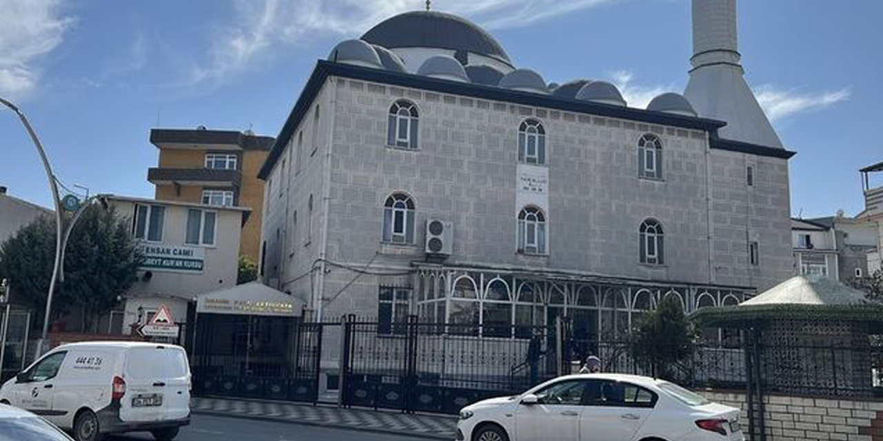 Cami tuvaletinde silahla kalbinden vurdu