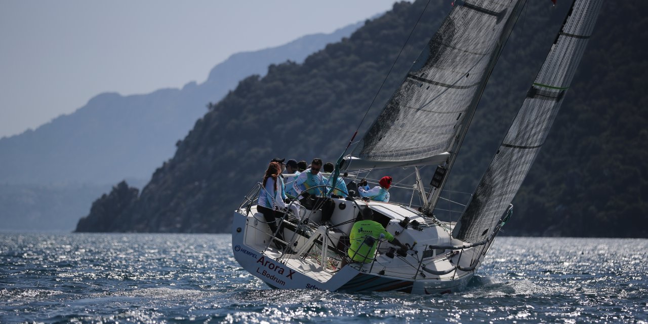 Yat yarışlarında Marmaris MIYC Kış Trofesi'nin 4. ayağı tamamlandı