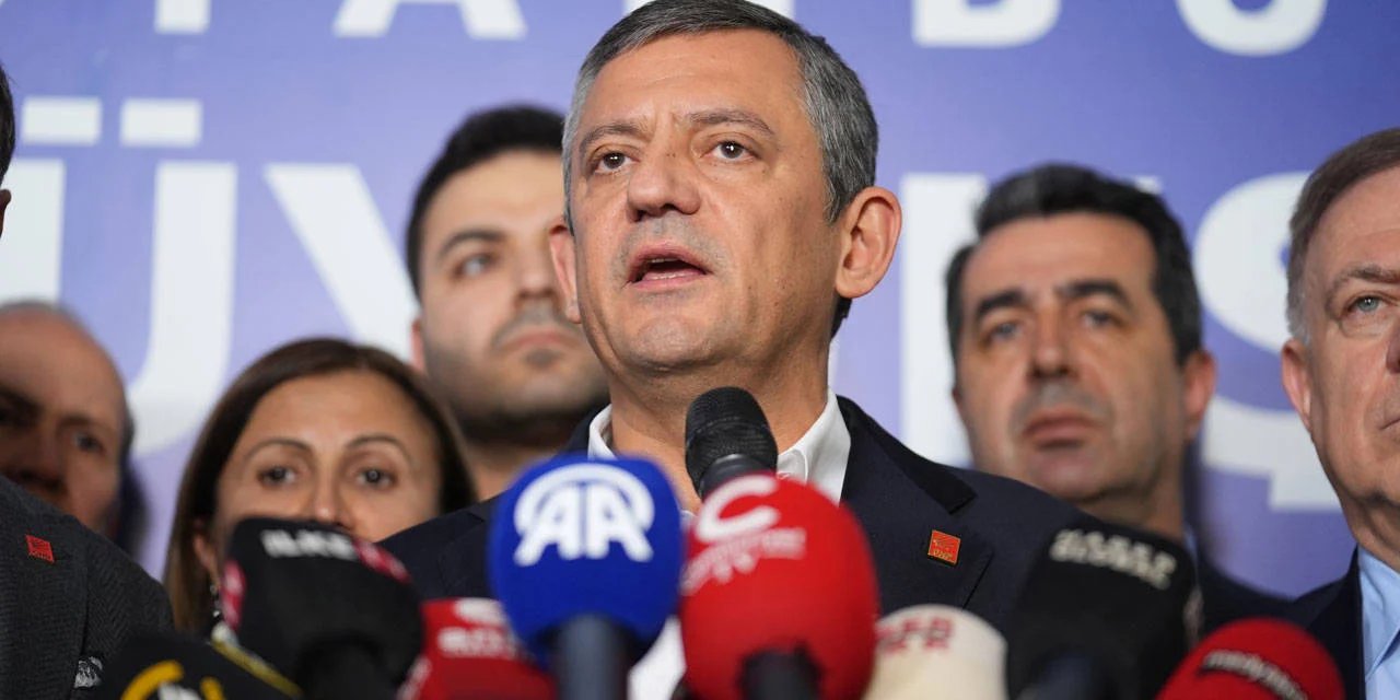 Özel'den 'CHP'ye kayyım' iddialarına karşı adım: Olağanüstü kurultay kararı aldık, bugün kayyım atanacaktı