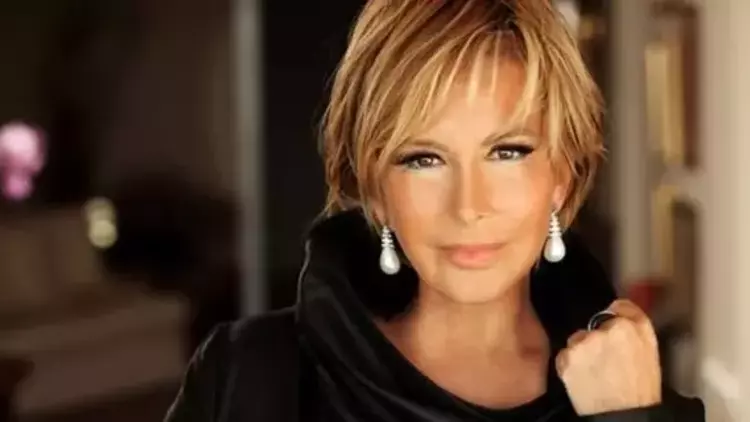 Yeşilçam’ın zarif yıldızı Filiz Akın hayatını kaybetti