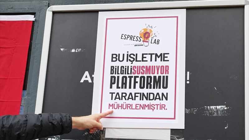 Bilgi Üniversitesi öğrencileri Espressolab'a mühür vurdu: Üniversite ayakta, akademik boykottayız”