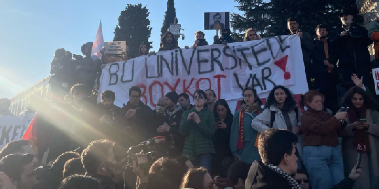 İstanbul Üniversitesi'nde boykot kararı alan öğrencilere tehdit!