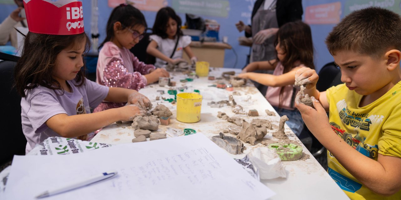 Saraçhane’de “Özgürlük ve Demokrasİ Şenliği” ikinci günde de devam ediyor