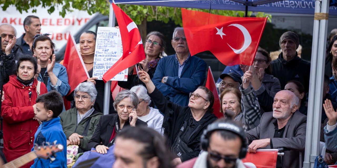 Cemil Tugay'dan İzmirlilere çağrı: Türkiye’nin en büyük mitingini yapmaya var mısınız?