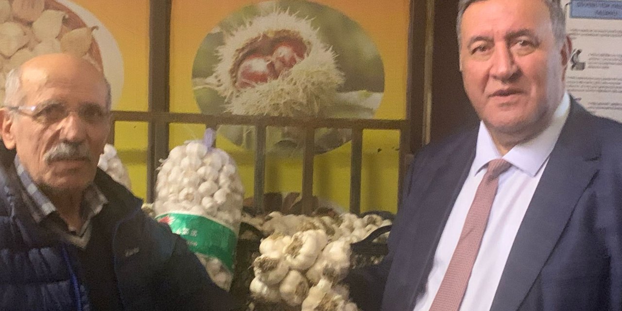 Sarımsak fiyatı el yakıyor: “Eskiden pamuk beyaz altındı, şimdi sarımsak”