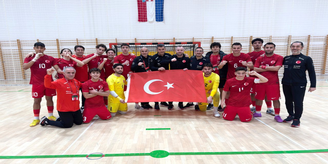 Salonlardan Avrupa’ya: U19 Futsal Millî Takımı tarihe geçti