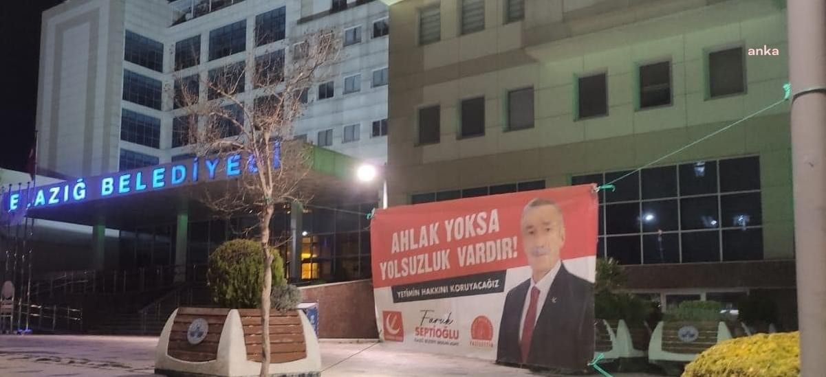 AKP'li belediye Yeniden Refah adayının pankartlarını indirdi