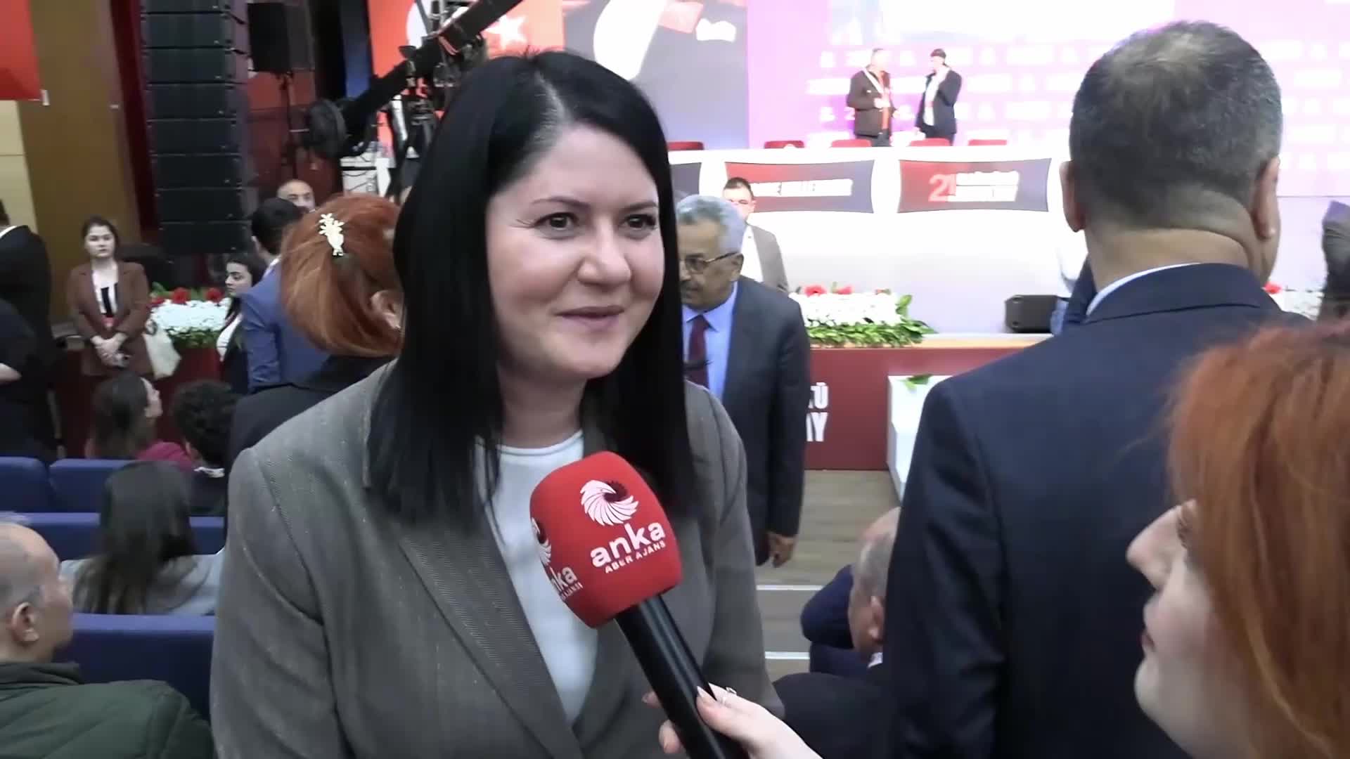 "Türkiye'de daha güzel şeylerin olabilmesi için CHP'nin daha çok güçlenmesi gerekiyor"