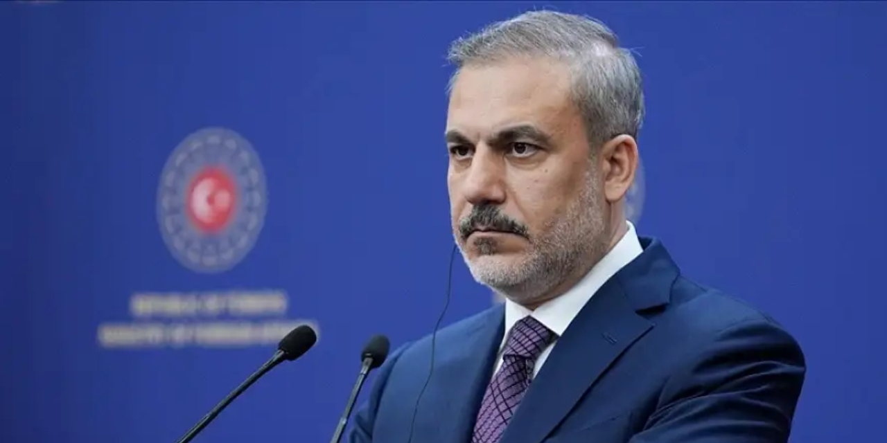 Hakan Fidan'dan Özgür Özel'in "cunta" sözlerine tepki: Artık haddini bil!